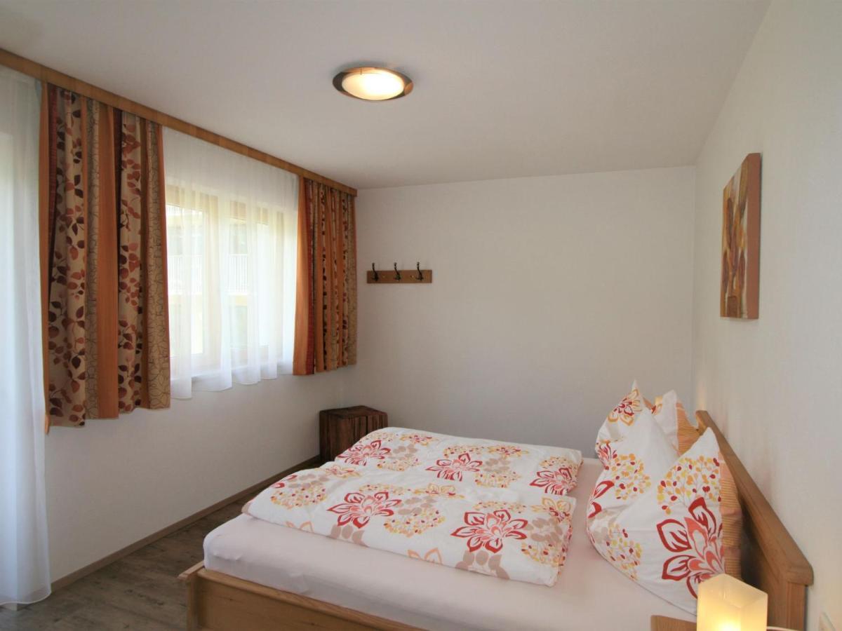 Apartment Christian By Interhome Fuegen